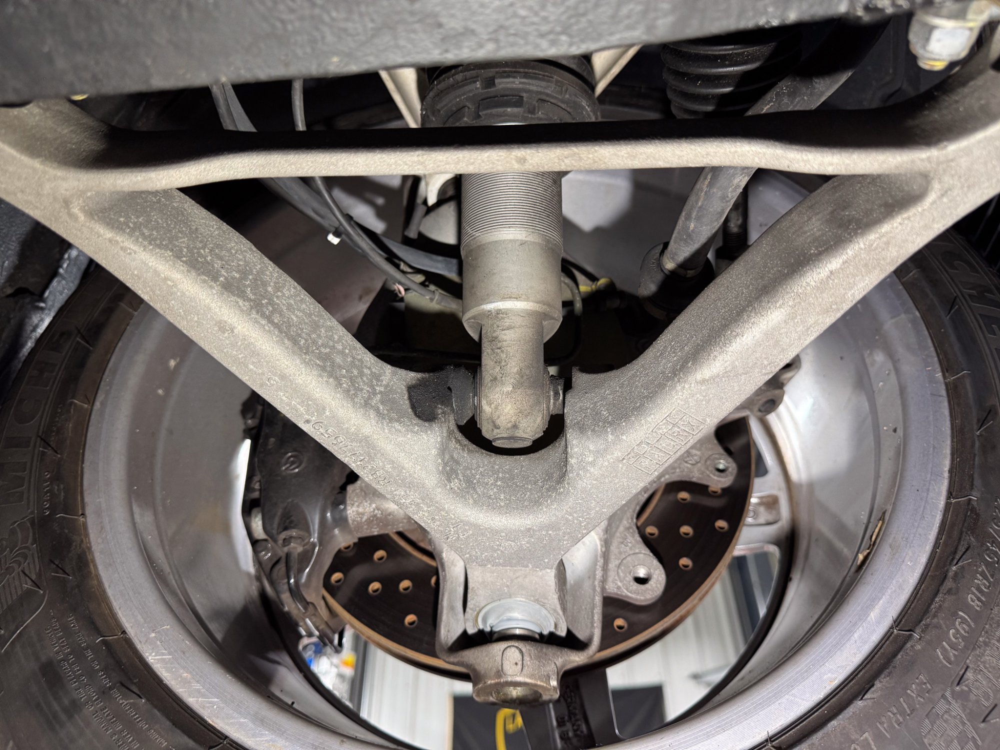 2000 Ferrari 360 Modena/Modena F1 in Grigio Titanio, undercarriage photo 7