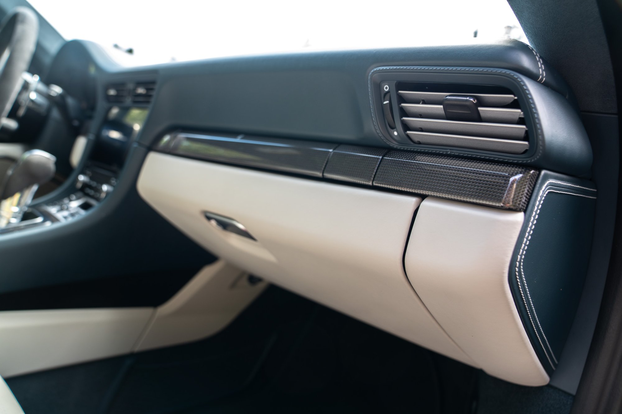 2018 Porsche 911 Turbo S - Photo 87
