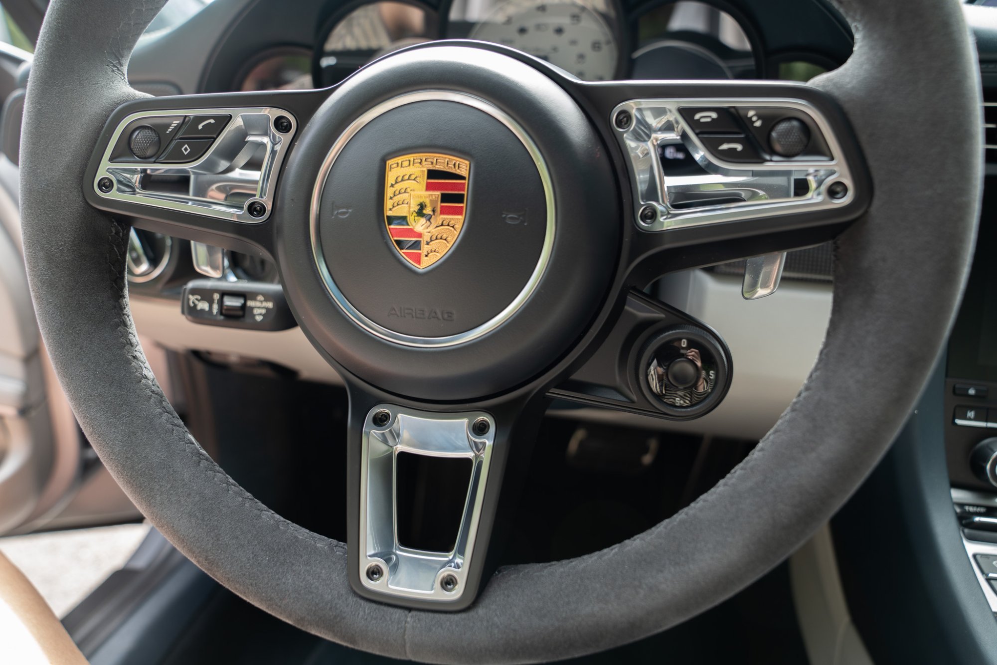 2018 Porsche 911 Turbo S - Photo 57